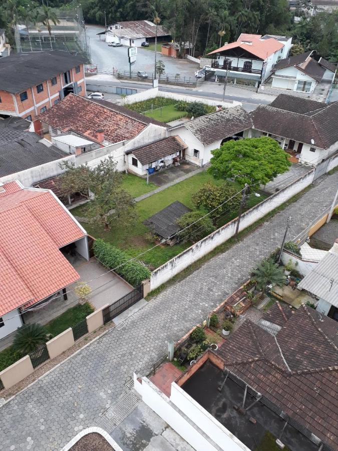 Apartamento Residencial 布卢梅瑙 外观 照片
