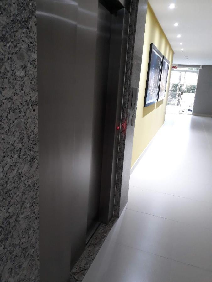 Apartamento Residencial 布卢梅瑙 外观 照片